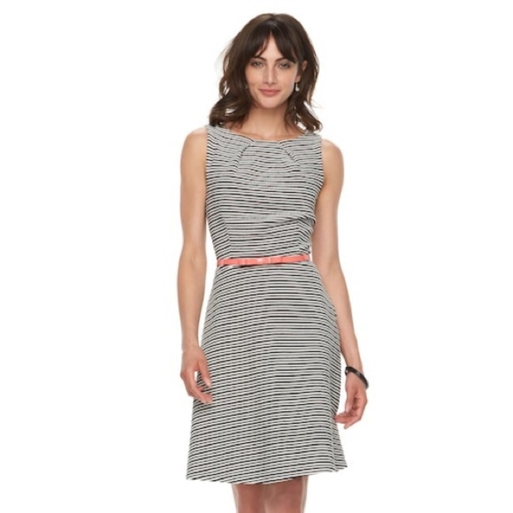 NWOT Fit and flare dress white/black, bow belt - Picture 8 of 8